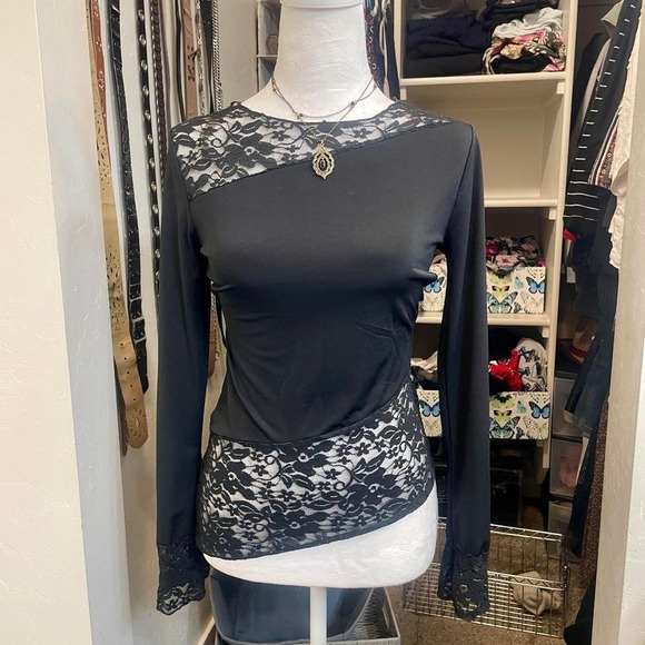 orange kiss Tops - Orange Kiss Y2K goth black lace long sleeve asymmetrical hem top-